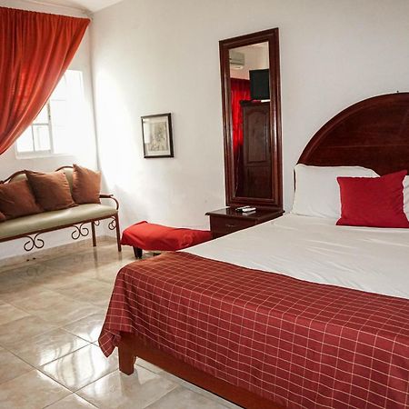 Hotel Nuevo Amanecer El Catey Eksteriør bilde