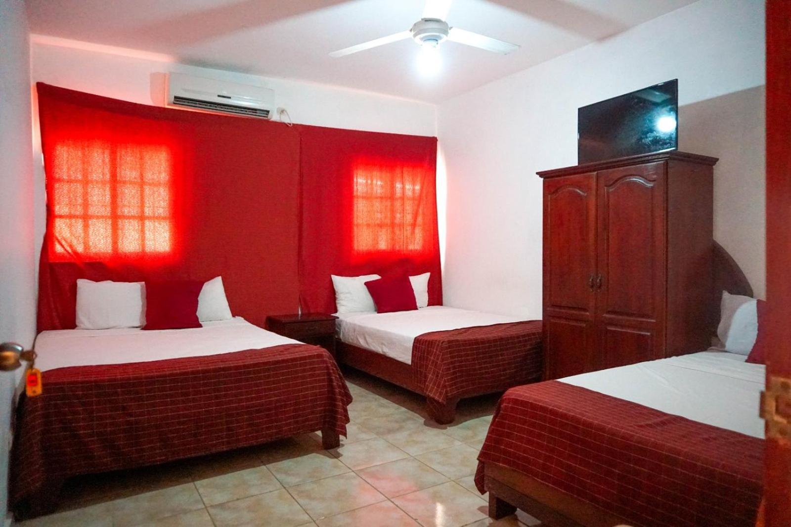 Hotel Nuevo Amanecer El Catey Eksteriør bilde
