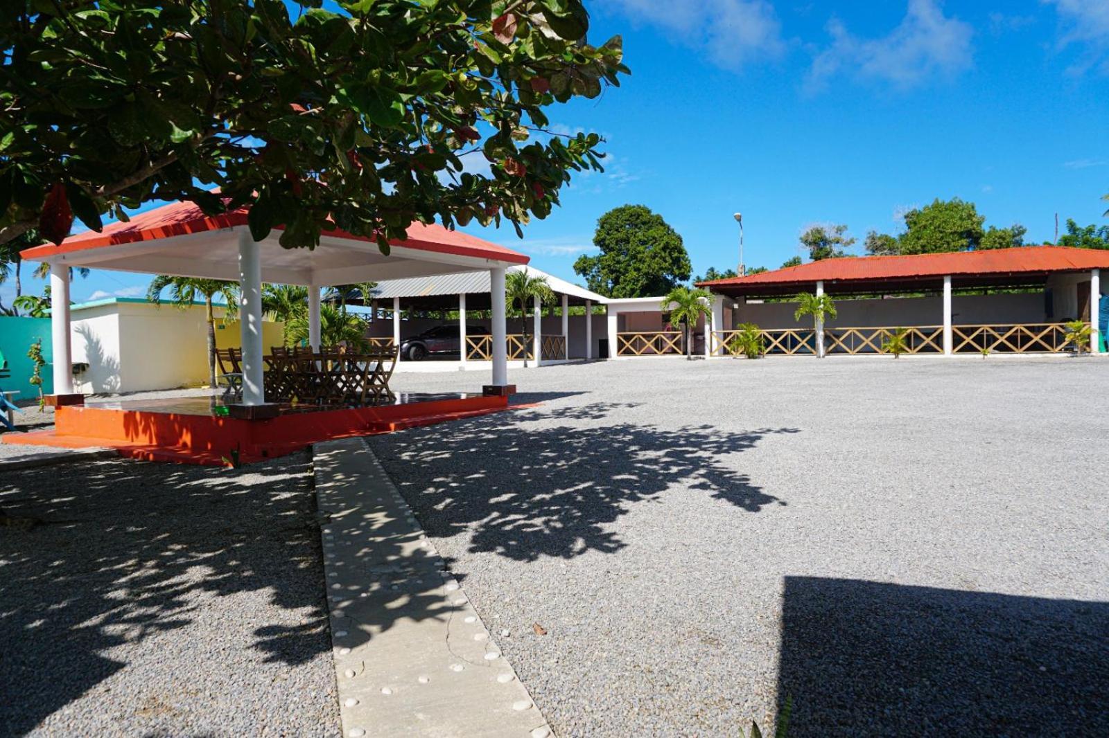 Hotel Nuevo Amanecer El Catey Eksteriør bilde